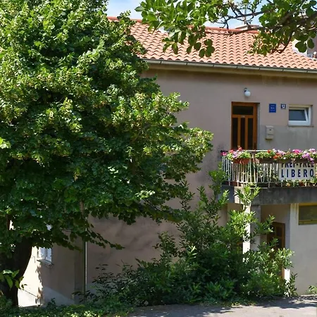 Apartament Roses